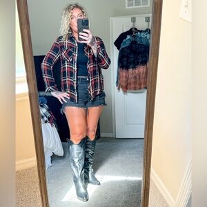 Beachlunchlounge Black and Tan Flamnel